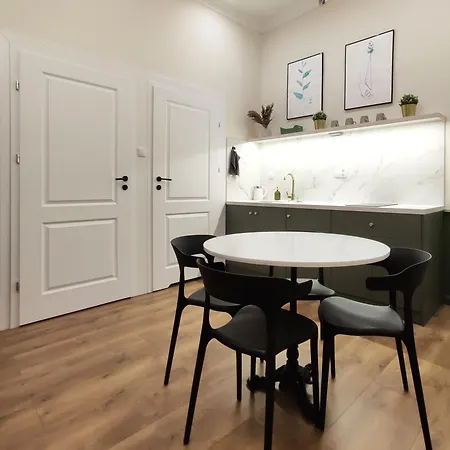 P67 Apartment